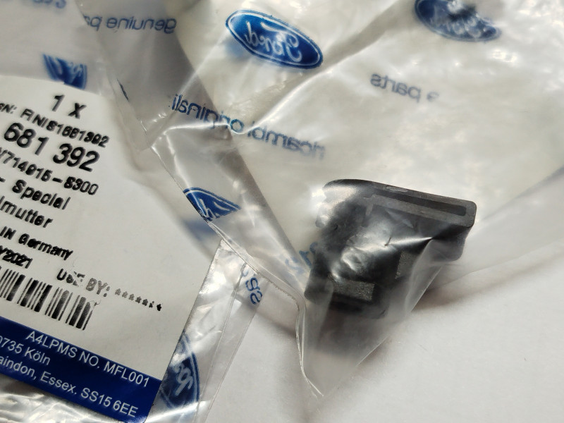 product-thumb