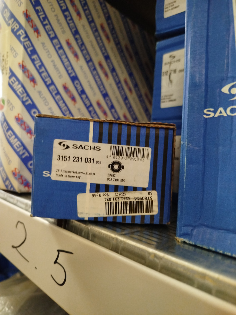 product-thumb